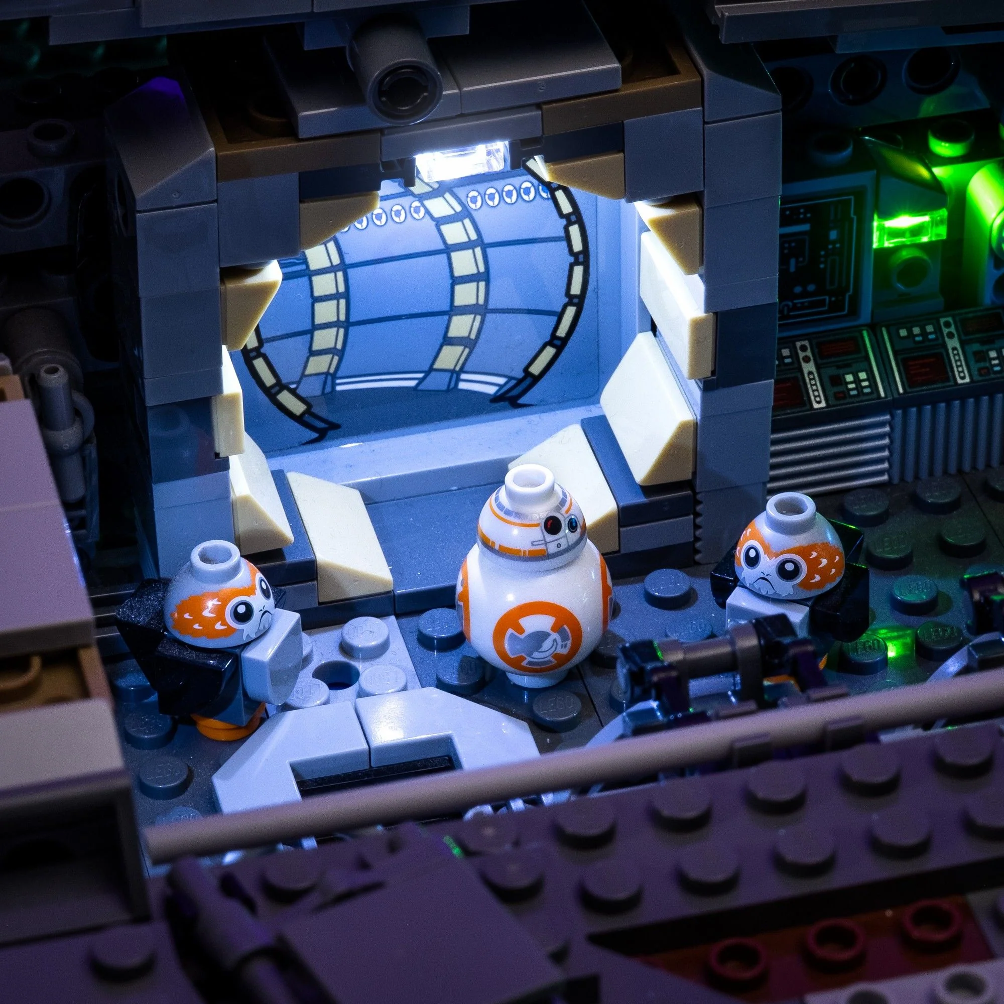 Light Kit for LEGO® Star Wars UCS Millennium Falcon #75192 - Image 6